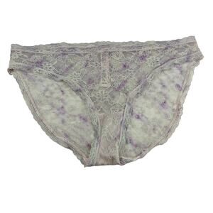 Victoria's Secret All Over Lace Bikini Panty Womens Medium